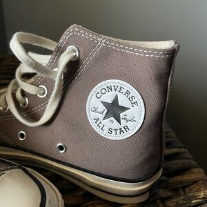 Converse
Chuck 70 Sneakers
Color: 
DESERT CARGO/EGRET/BLACK
Size: 
7